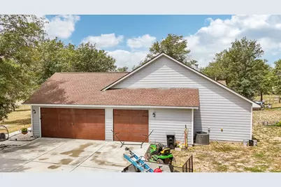 114 County Road 6863, Natalia, TX 78059 - Photo 35