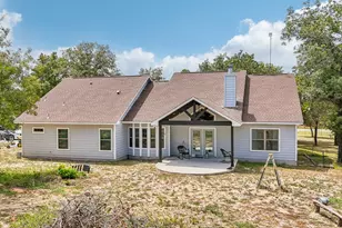 114 Co Rd 6863, Natalia, TX 78059 - Photo 35