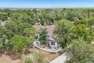 114 Co Rd 6863, Natalia, TX 78059 - Photo 35