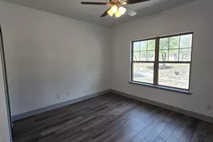 114 Co Rd 6863, Natalia, TX 78059 - Photo 29