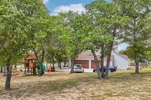 114 Co Rd 6863, Natalia, TX 78059 - Photo 29