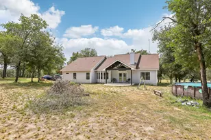 114 Co Rd 6863, Natalia, TX 78059 - Photo 39