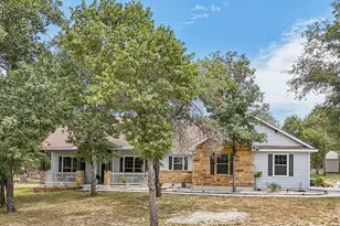 114 Co Rd 6863, Natalia, TX 78059 - Photo 9