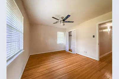 8902 Blankenship Drive, Houston, TX 77080 - Photo 15