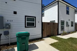 8109 Denton St, Houston, TX 77028 - Photo 9