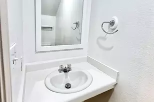 2110 Turner Dr, Houston, TX 77093 - Photo 7
