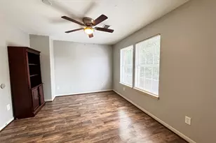 2110 Turner Dr, Houston, TX 77093 - Photo 9