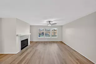 15819 Contender Ln, Friendswood, TX 77546 - Photo 9