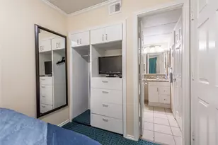 6102 Seawall Blvd, Galveston, TX 77551 - Photo 15