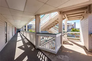 6102 Seawall Blvd, Galveston, TX 77551 - Photo 3