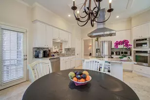 13730 Senca Park Dr, Houston, TX 77077 - Photo 9