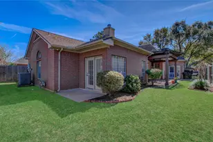 13730 Senca Park Dr, Houston, TX 77077 - Photo 27