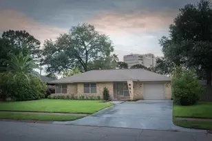 1135 Stonecrest Dr, Houston, TX 77018 - Photo 1