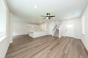 2118 Creole Crk Ln, Houston, TX 77090 - Photo 3