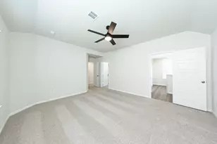 2118 Creole Crk Ln, Houston, TX 77090 - Photo 15