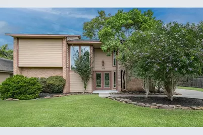 706 S Diamondhead Boulevard, Crosby, TX 77532 - Photo 1