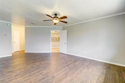13610 Tara Oak Drive, Houston, TX 77065 - Photo 13