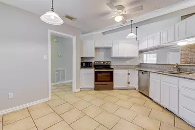 13610 Tara Oak Drive, Houston, TX 77065 - Photo 9