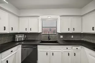 1806 Saddlecreek Dr, Houston, TX 77090 - Photo 13