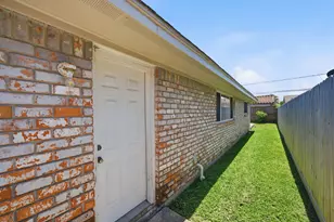 4908 Holly Park Dr, Pasadena, TX 77505 - Photo 37