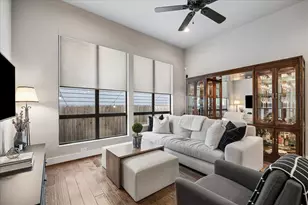 2410 Couch St, Houston, TX 77008 - Photo 3