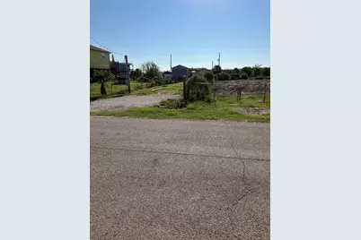 731 18th Street, San Leon, TX 77539 - Photo 1