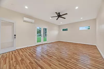 5638 Sanford Road, Houston, TX 77096 - Photo 13