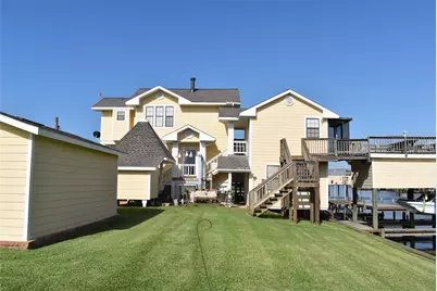 1657 County Road 291, Sargent, TX 77414 - Photo 3