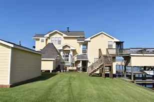 1657 County Road 291, Sargent, TX 77414 - Photo 3