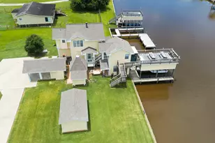 1657 County Road 291, Sargent, TX 77414 - Photo 7