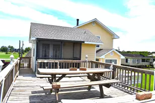 1657 County Road 291, Sargent, TX 77414 - Photo 19