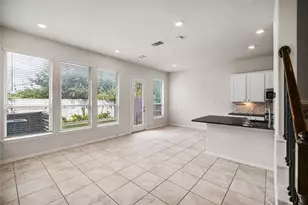 219 Club Crest Ln, Houston, TX 77009 - Photo 7