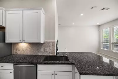 219 Club Crest Lane, Houston, TX 77009 - Photo 11