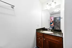 5723 Petty St, Houston, TX 77007 - Photo 7