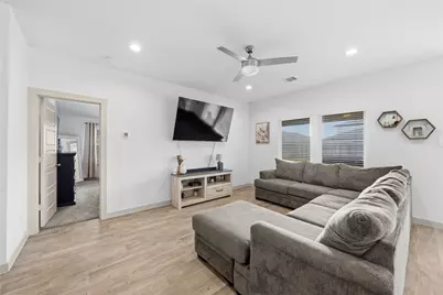 7726 Golden Rubia Lane, Rosharon, TX 77583 - Photo 11