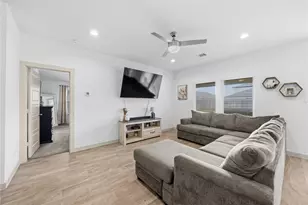 7726 Golden Rubia Ln, Rosharon, TX 77583 - Photo 11