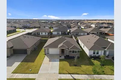 7726 Golden Rubia Lane, Rosharon, TX 77583 - Photo 3