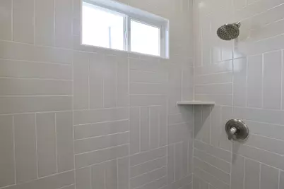 421 E 41st Street, Houston, TX 77022 - Photo 21