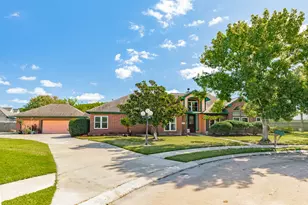 55 Mandevilla Ct, Lake Jackson, TX 77566 - Photo 11