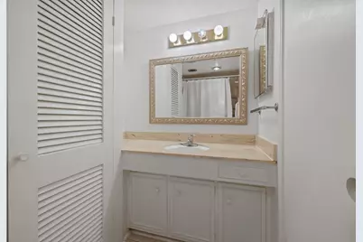 642 S Ripple Creek Drive #642, Houston, TX 77057 - Photo 15