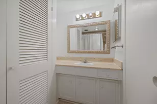 642 S Ripple Creek Dr, Houston, TX 77057 - Photo 15