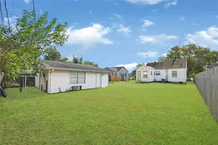 105 Highway Blvd, Baytown, TX 77520 - Photo 17