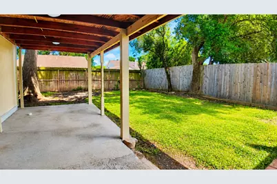 9507 Wellsworth Drive, Houston, TX 77083 - Photo 29