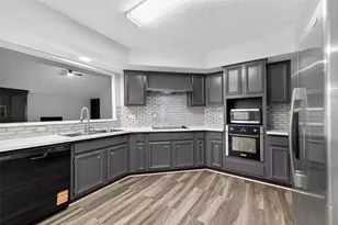 12307 Gambit Dr, Stafford, TX 77477 - Photo 17