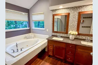 19 E New Avery Place, The Woodlands, TX 77382 - Photo 21