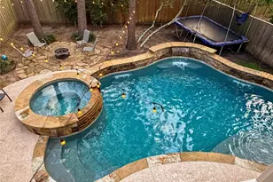 19 E New Avery Pl, The Woodlands, TX 77382 - Photo 27