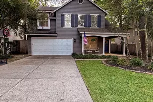 19 E New Avery Pl, The Woodlands, TX 77382 - Photo 1