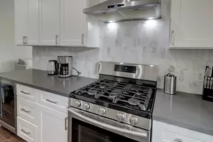 803 Dorothy St, Houston, TX 77007 - Photo 13