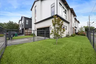 2012 Welch St, Houston, TX 77019 - Photo 3
