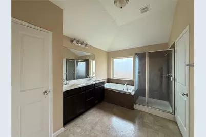 1711 Cadbury Castle Lane, Fresno, TX 77545 - Photo 17